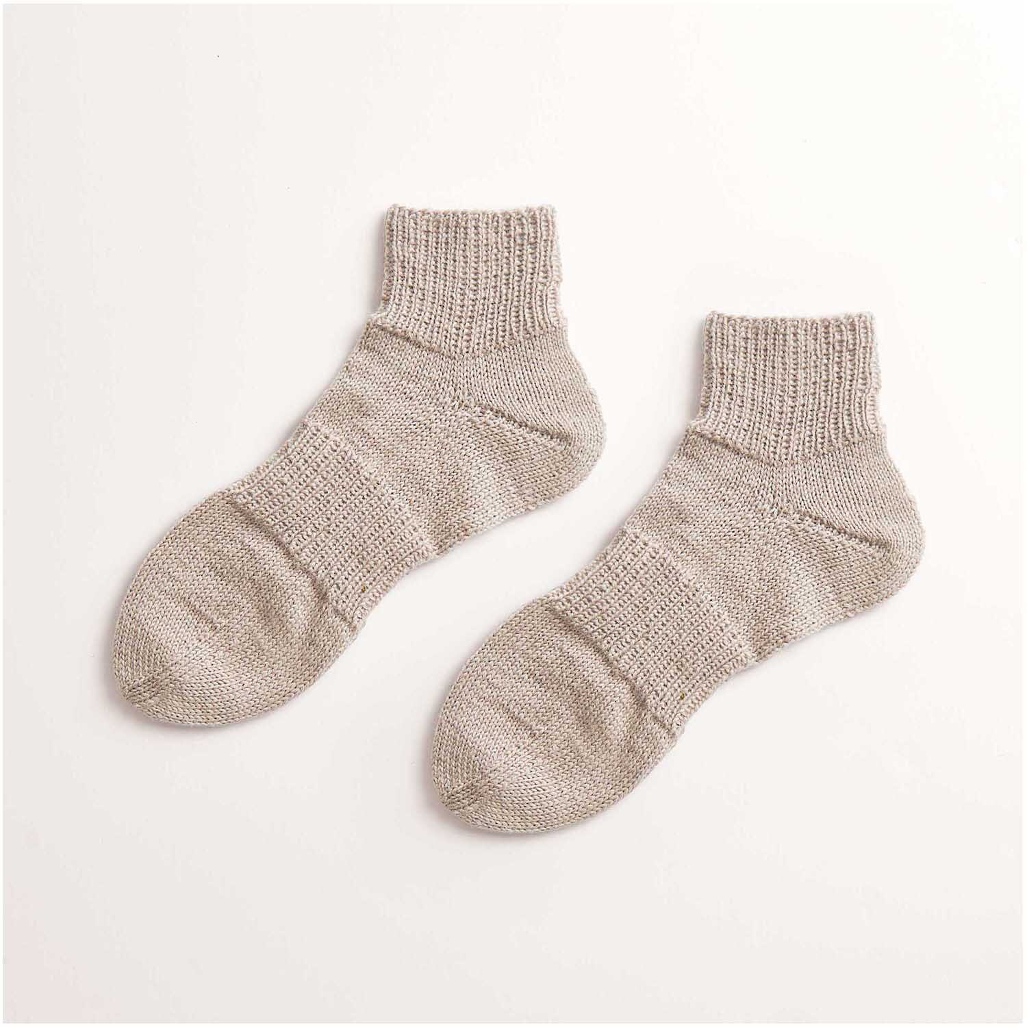 Strickset Socken Modell 19 aus Luxury Knits Winter Special Schokolade